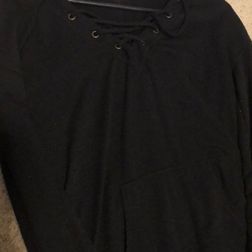 laces on the chest part